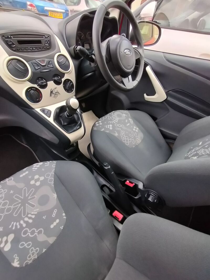 FORD KA