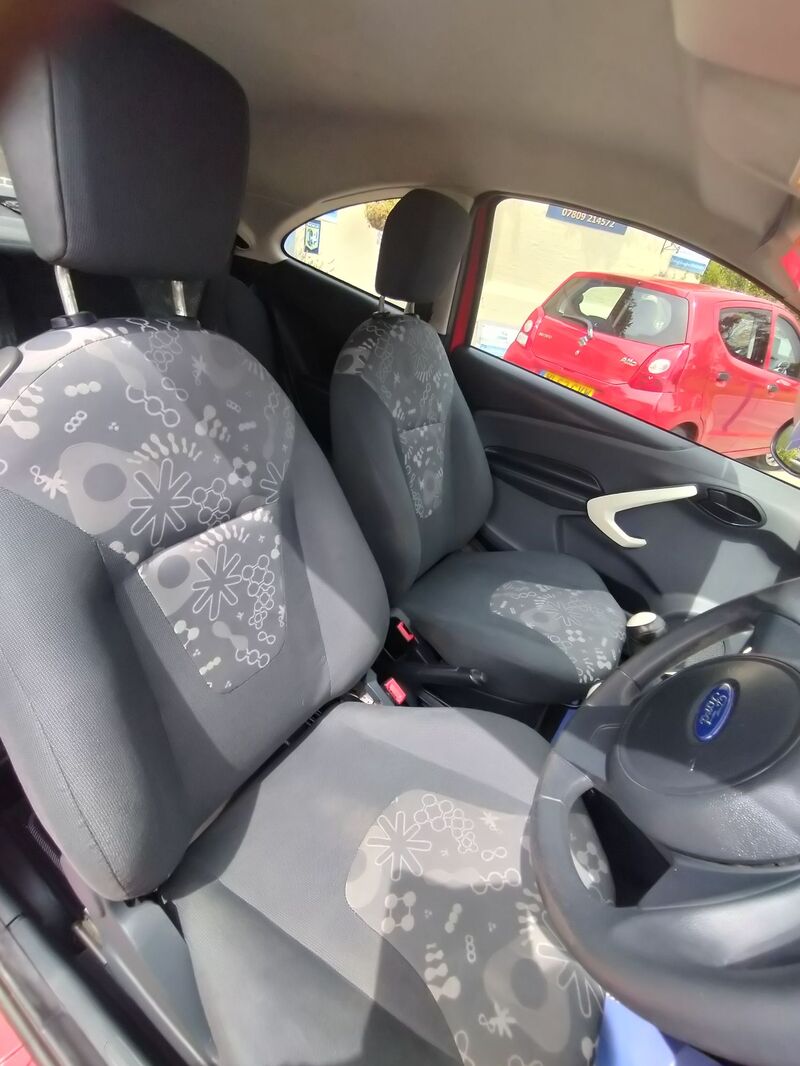 FORD KA