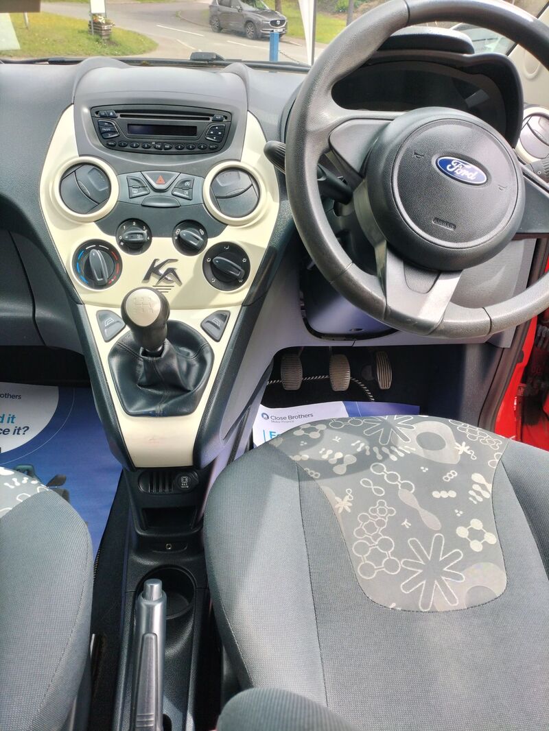 FORD KA