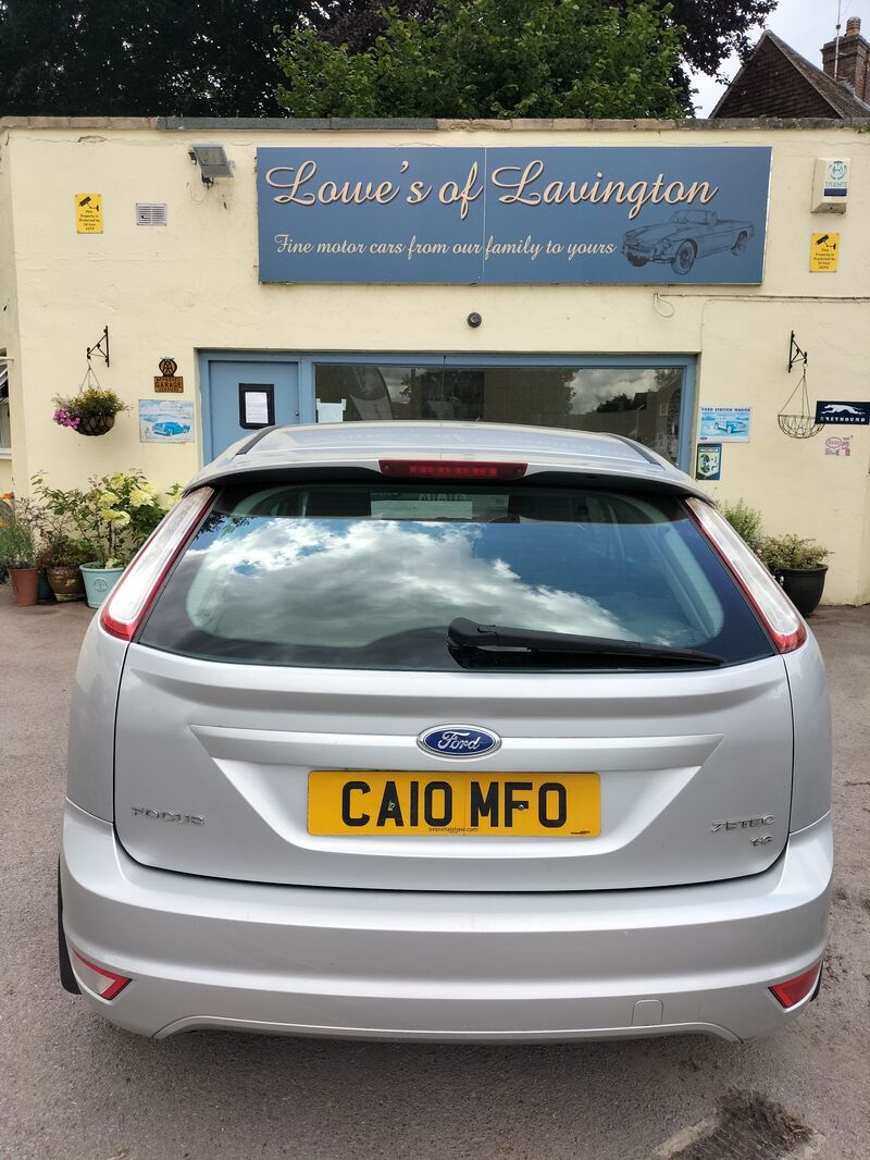 FORD FOCUS