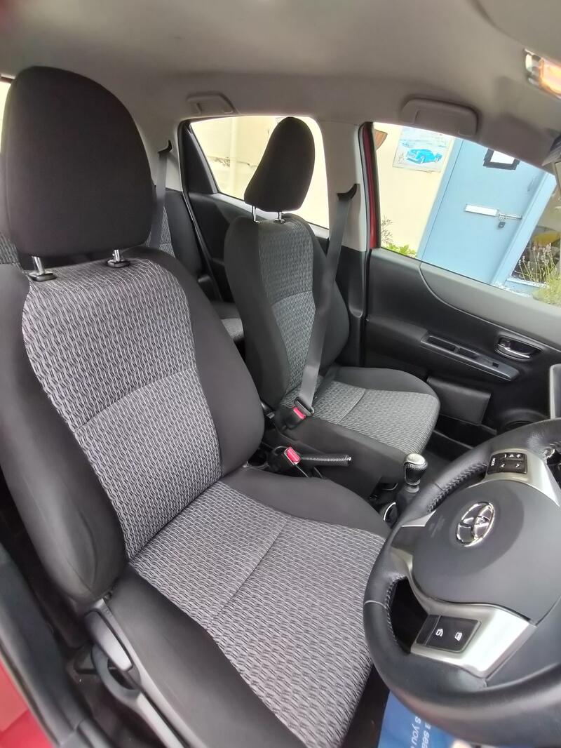 TOYOTA YARIS