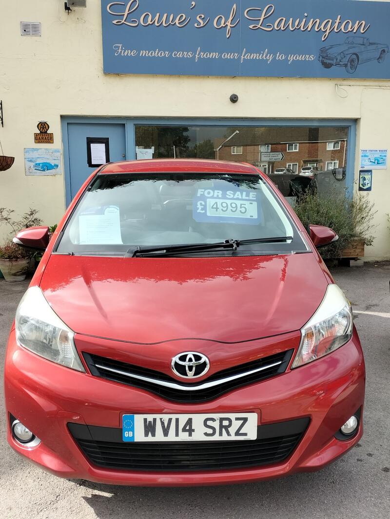TOYOTA YARIS